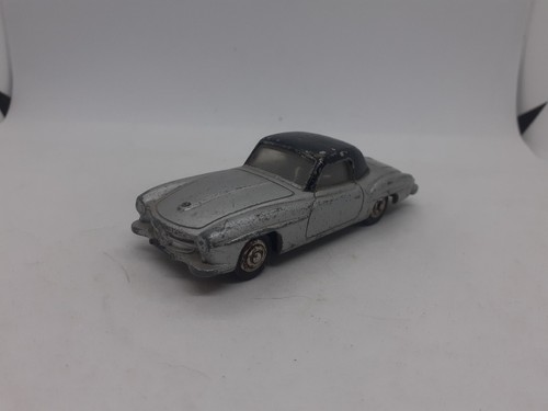 Mercedes 190 dinky toys - mercedes,