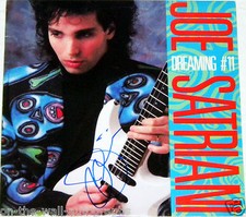 JOE SATRIANI GUITAR LEGEND