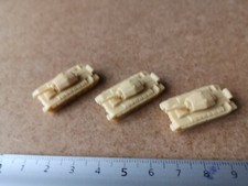 3 x ENGLISH TANK MINIATURE