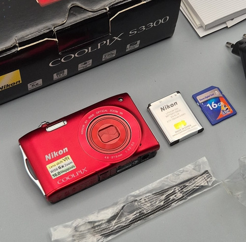Nikon coolpix s3300 red - s3300,