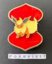 PINS Pin's PYROLI / FLAREON Coffret Cartes Pokemon Epée et Bouclier NEUF FR