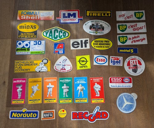 Lot autocollants - 32,