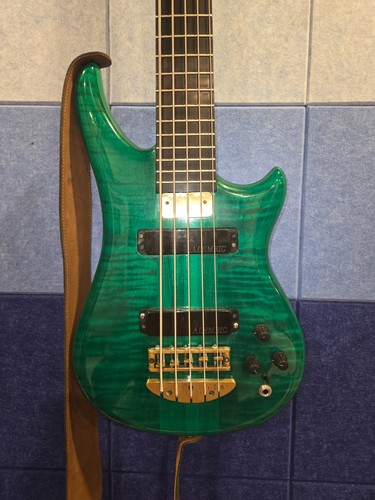 Alembic essence emerald - alembic,