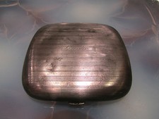 ancienne boite etui a cigarettes metal argenté lourdes forme flasque epoque 1900