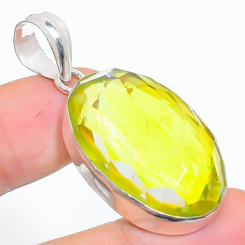 Pendentif bijou fait main - , en