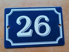 ancienne plaque émaillée  de maison rue n° 26