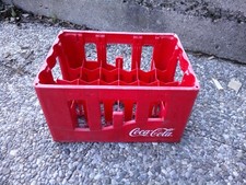 caisse publicitaire pour canettes en verre coca cola