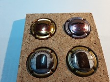 4 capsules de champagne Joly Et Leloir, Support Non Fourni 