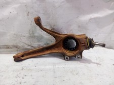 MOYEU DE ROUE AVANT DROITE /