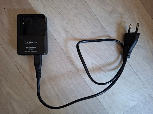 Chargeur batterie panasonic - batterie,