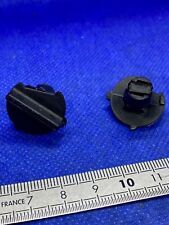 2 clips agrafes protège carter d’origine Renault Super 5 Express réf 7703081082