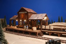 G SCALE TRAIN SAWMILL FOR USE