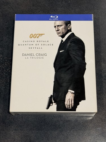 Daniel craig james bond - james,