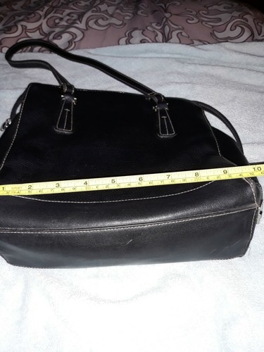 Liz claiborne accessories - claiborne,