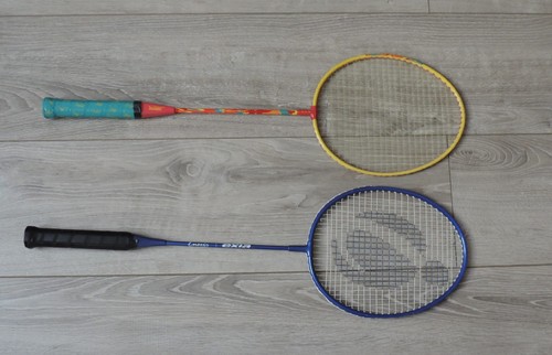 Lot raquettes badminton 2 - raquettes, x