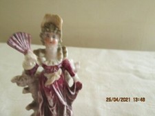 ANCIENNE FIGURINE POUPEE