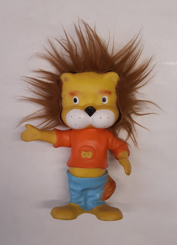Pouet titus petit lion de - titus,