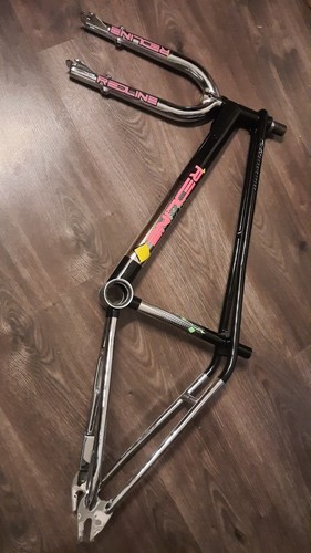 Cadre fourche vintage - vintage, old
