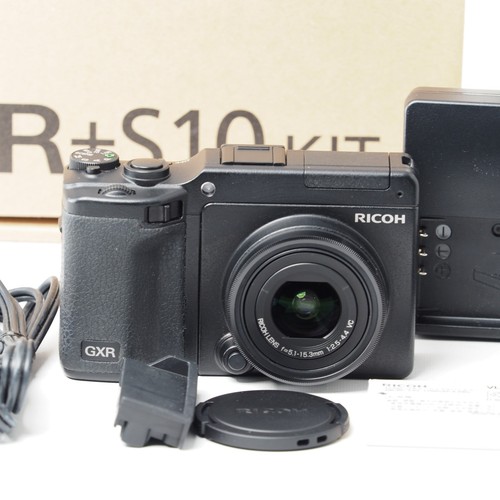 Ricoh gxr s10 kit - +,