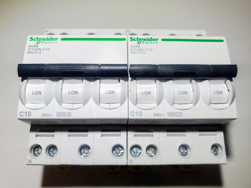 Disjoncteur schneider a9p71710 - disjoncteur,