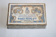 Boite  144 anciennes plumes 