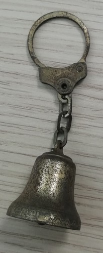 Porte cle ancien envions 1964 - ancien,