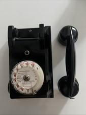 Téléphone mural ancien Cadran Vintage  en bakelite noir Burgunder Ttbe