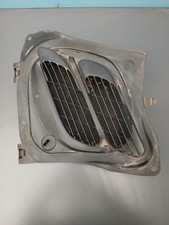 Peugeot 206 / Grille, prise