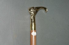 Fantastique Chat HEAD Plat