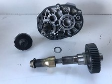 UNE TRANSMISSION COMPLETE PIGNON SCOOTER PEUGEOT 125 SATELIS COMPRESSOR  2006