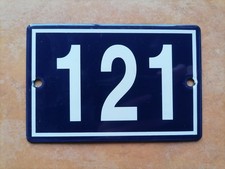 ancienne plaque émaillée  de maison rue n° 121