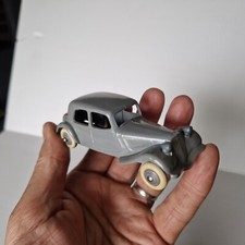 DINKY ancien véritable  CITROEN TRACTION AV   GRISE 24N    Solido  Mercury norev