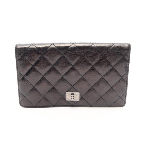 Chanel matelasse bifold - chanel,