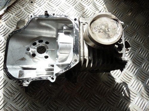 Piston cylindre culasse gcv160 - cylindre,