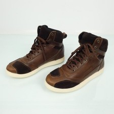 Chaussure basket pour moto