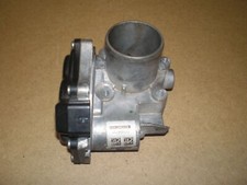 BOITIER PAPILLON NISSAN QASHQAI 2.0 DCI 150 CV 8200987453 / M9R832  2010