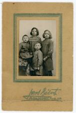 PHOTO photographie Bédart à Paris, une fratrie pose frères & soeurs