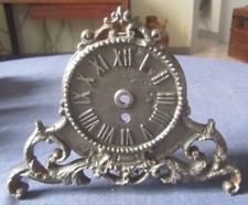 ANCIEN FRONTON DE PENDULE EN FONTE XIXème