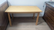 Table en pin massif, L 135cm, l 75cm, H 75cm, Pieds demontables