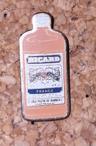 Pin ricard grosse - pin's, bouteille
