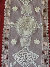 Napperon Centre De Table Vers 1900 Tulle Brodé Papillon Pièce Collection 30x70