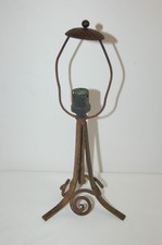 Ancien pied de lampe , fer