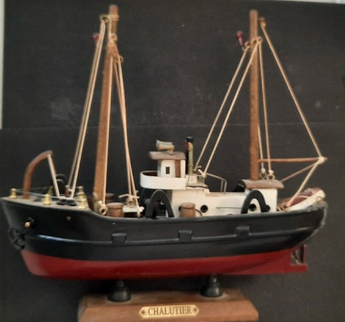 Maquette chalutier cm - maquette,