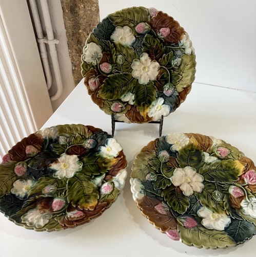 Anciennes assiettes en - 3,