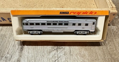 Arnold voiture queue - arnold,