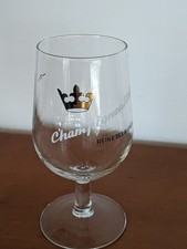 Verre à bière à pied reine