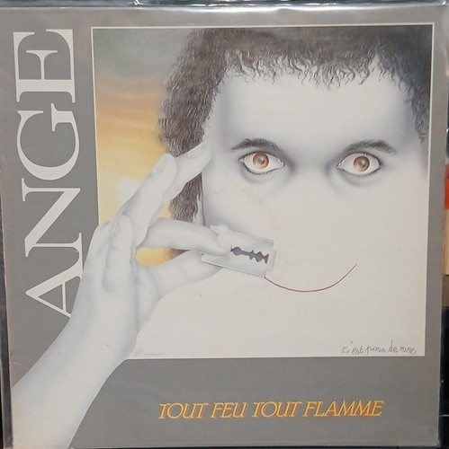Ange tout feu - –,