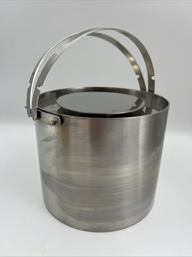 Arne jacobsen stelton - jacobsen,