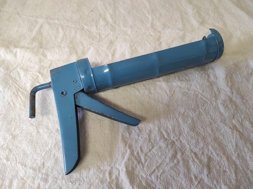 Pistolet pour cartouche - pistolet,