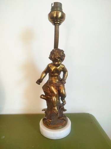 Ancien pied lampe putti - de,